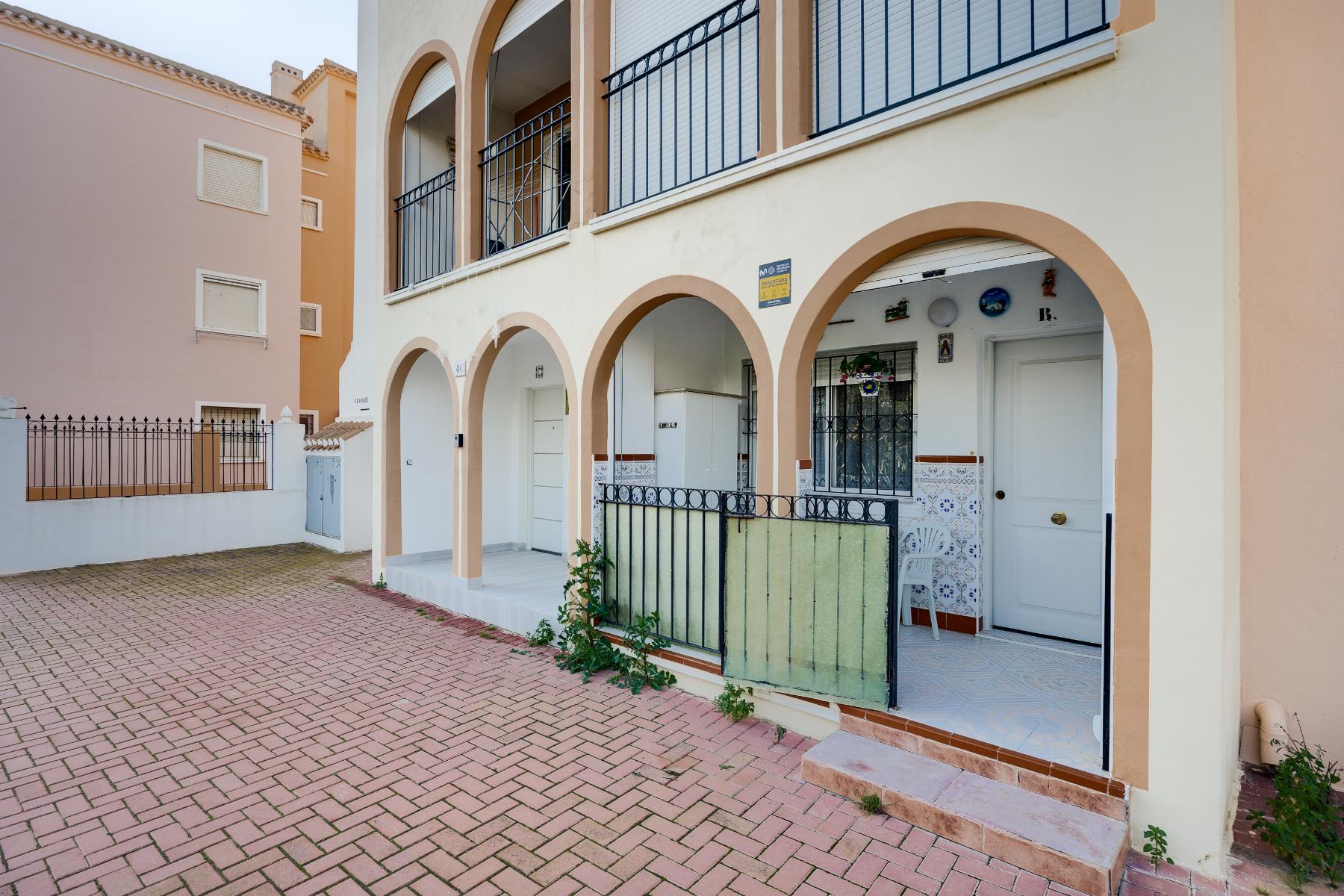 Bungalow for Sale in Torrevieja, Alicante