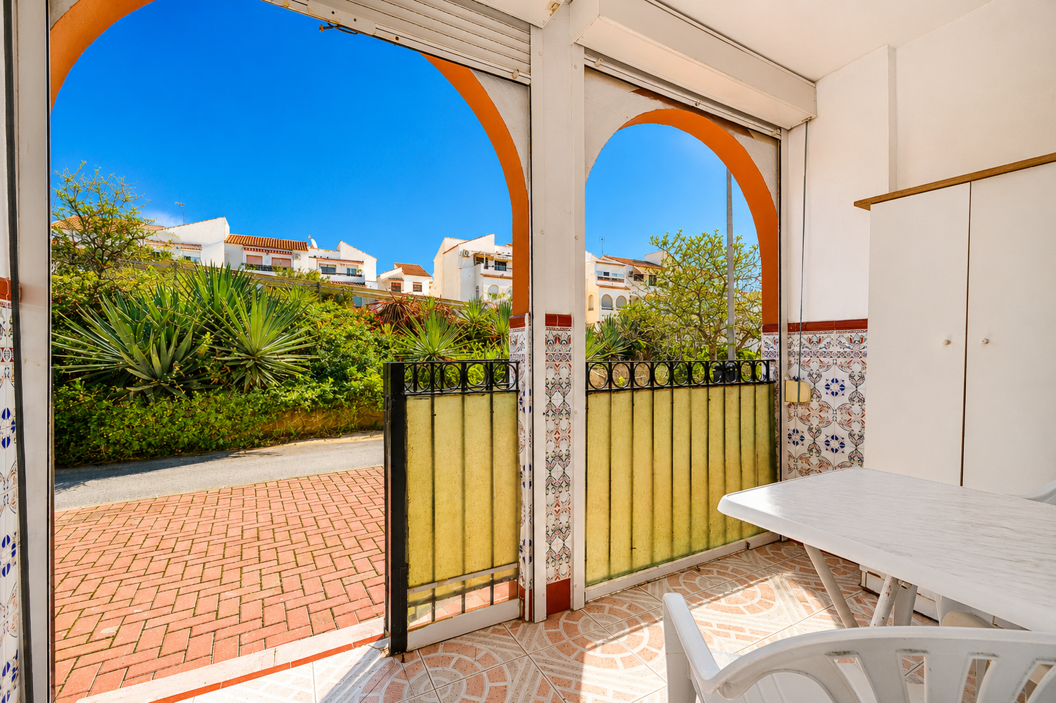 Bungalow for Sale in Torrevieja, Alicante