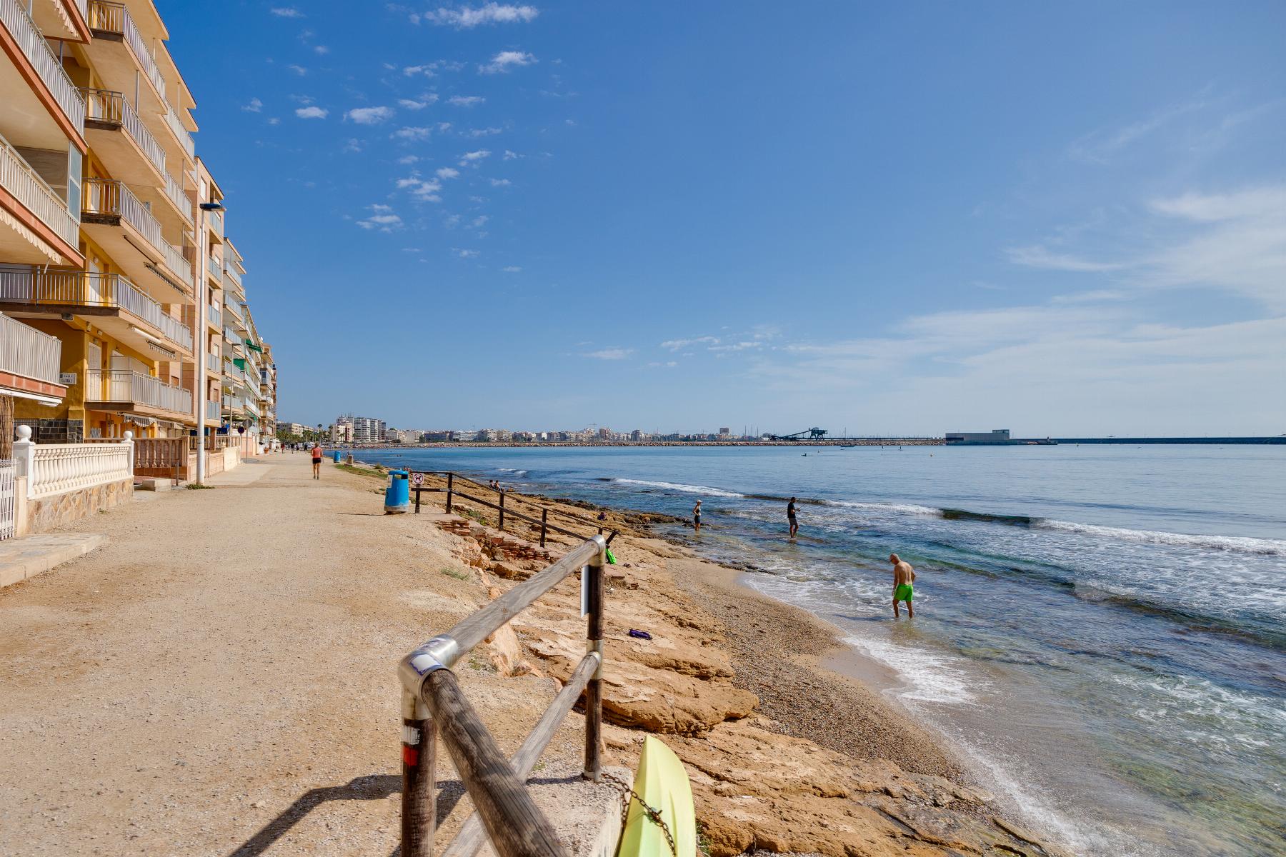 Bungalow for Sale in Torrevieja, Alicante