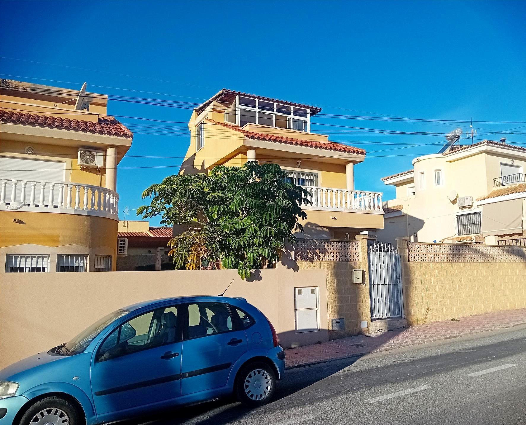 23-1 Apartment for Sale in Torrevieja, Alicante