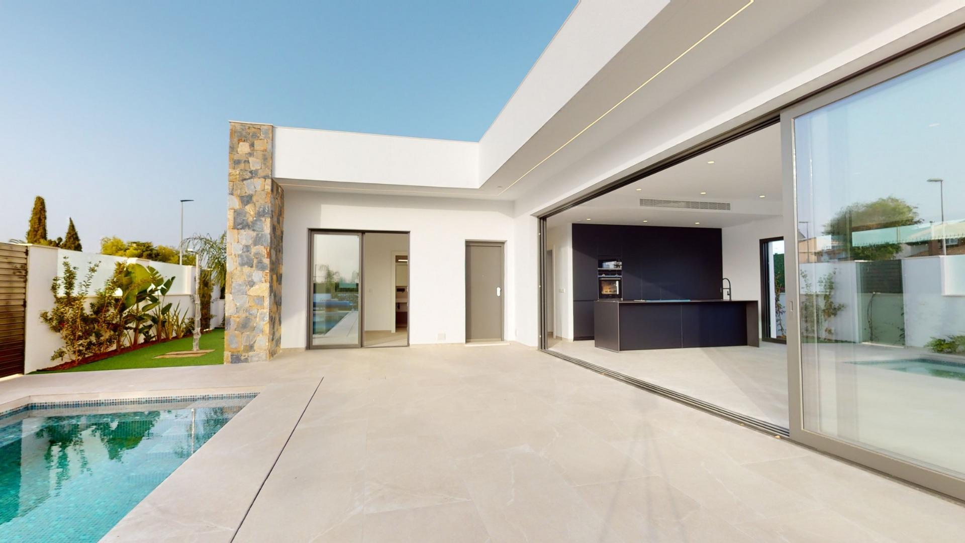 NEW BUILD VILLAS IN LOS ALCAZARES