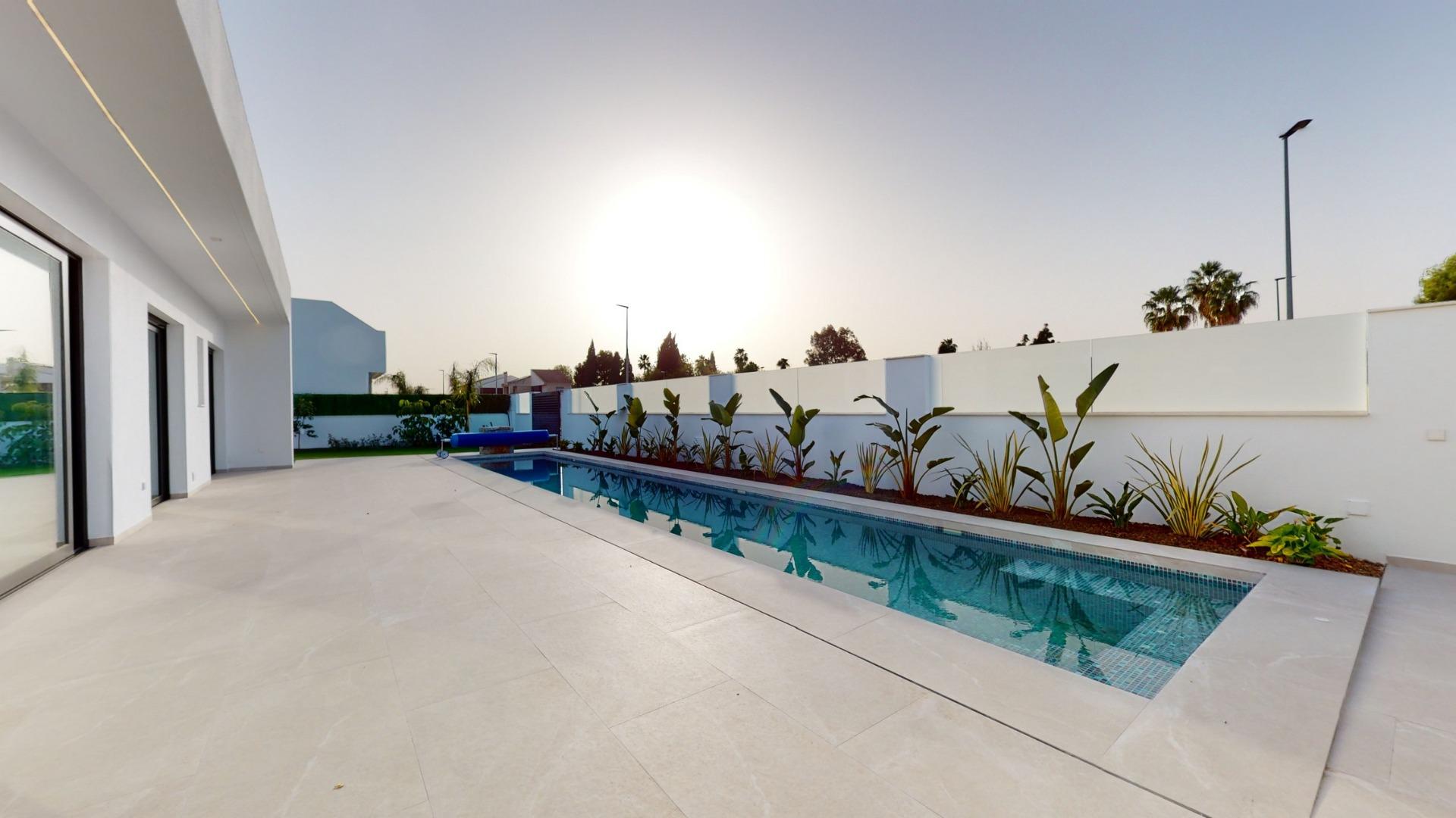 NEW BUILD VILLAS IN LOS ALCAZARES