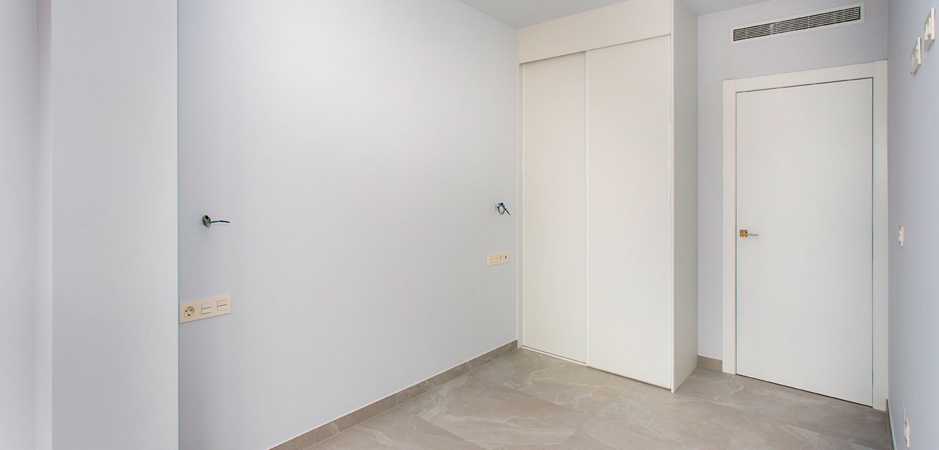 Apartment for Sale in Torrevieja, Alicante