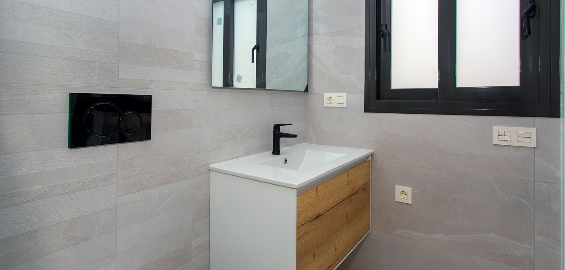 Apartment for Sale in Torrevieja, Alicante