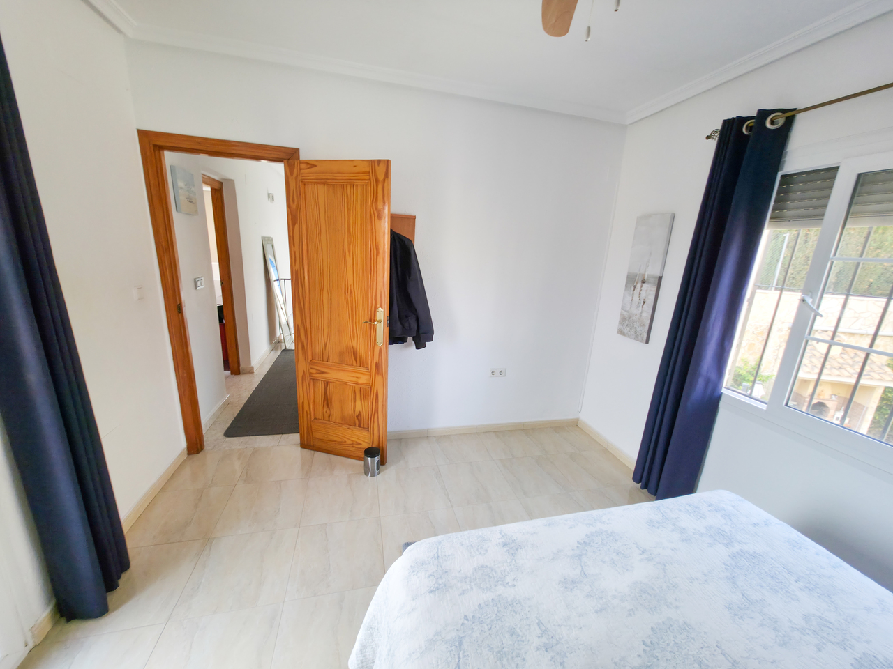 Villa for Sale in Villamartin, Alicante