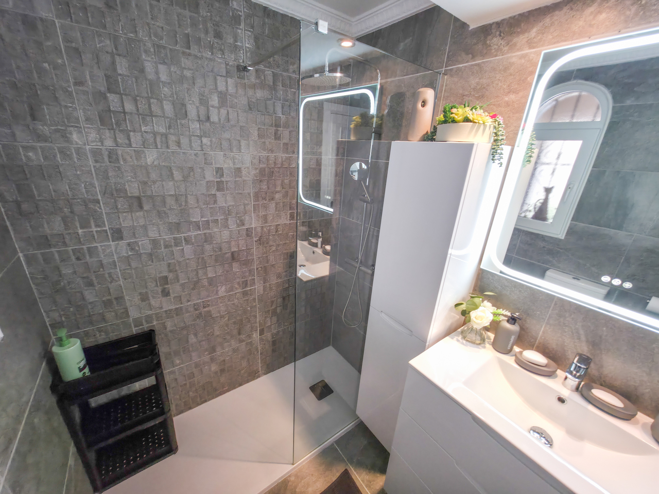 Villa for Sale in Villamartin, Alicante