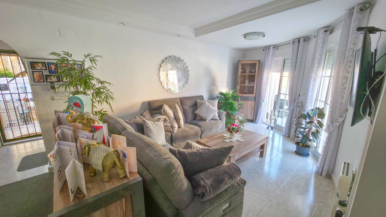 Villa for Sale in Villamartin, Alicante