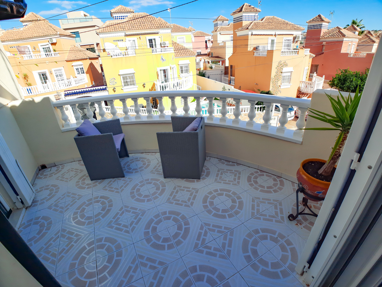 Villa for Sale in Villamartin, Alicante