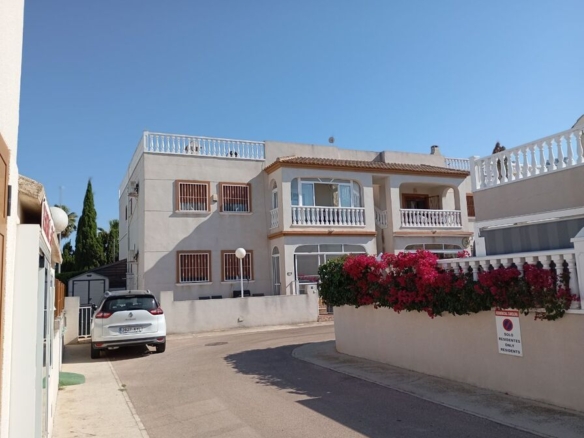 Apartment for Sale in Daya Vieja, Alicante