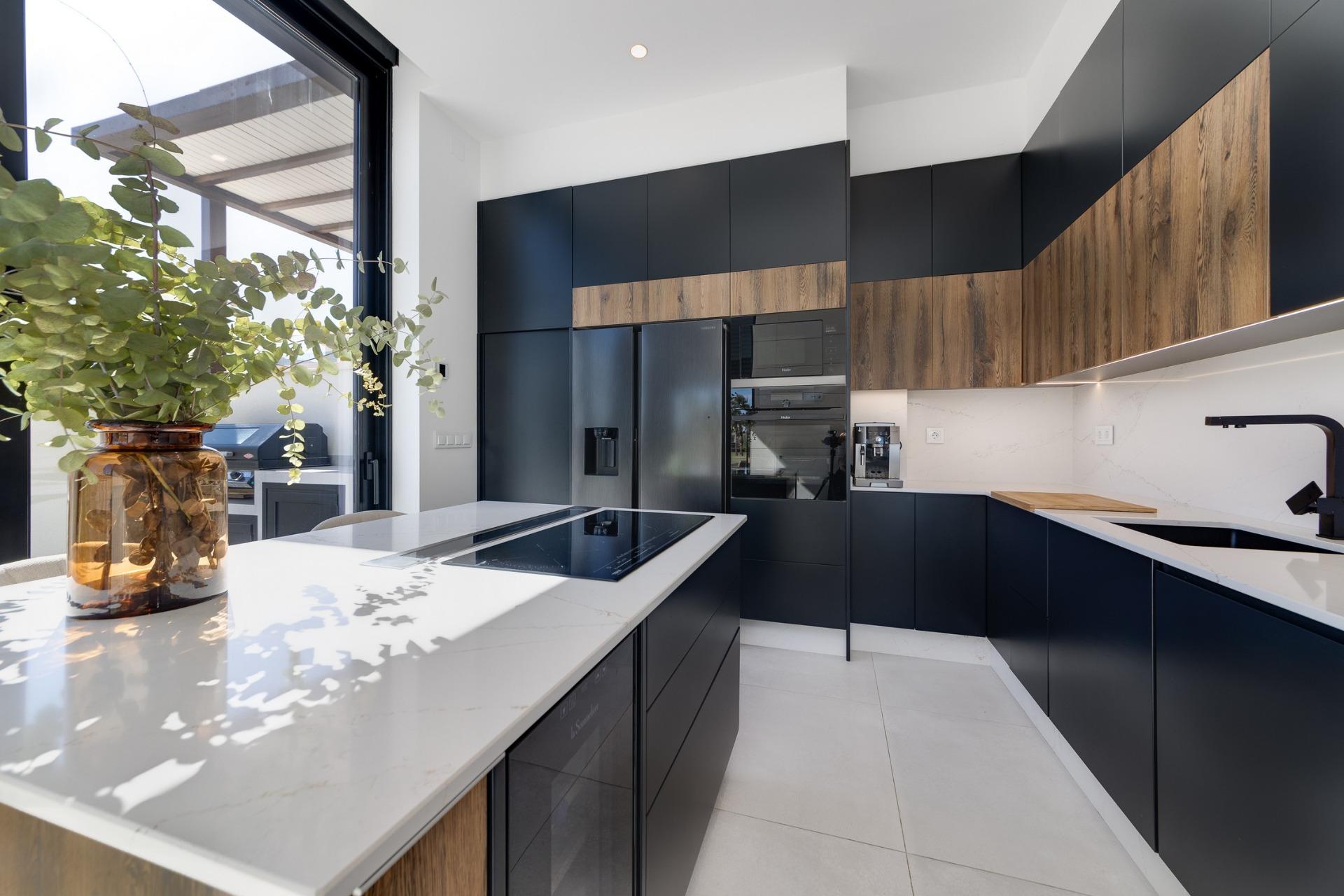 NEW BUILD VILLAS IN PILAR DE LA HORADADA ON THE GOLF COURSE