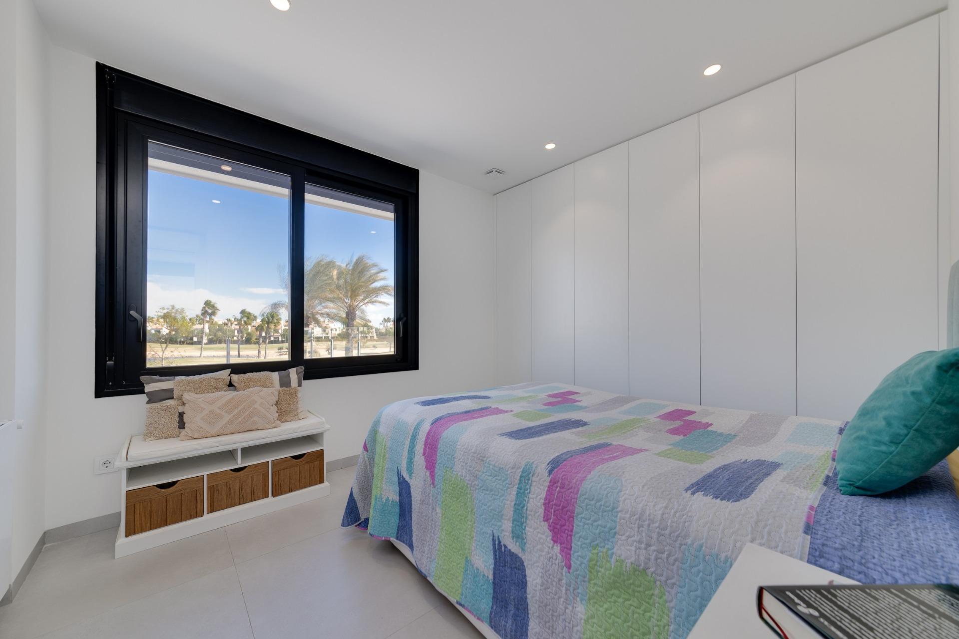 NEW BUILD VILLAS IN PILAR DE LA HORADADA ON THE GOLF COURSE
