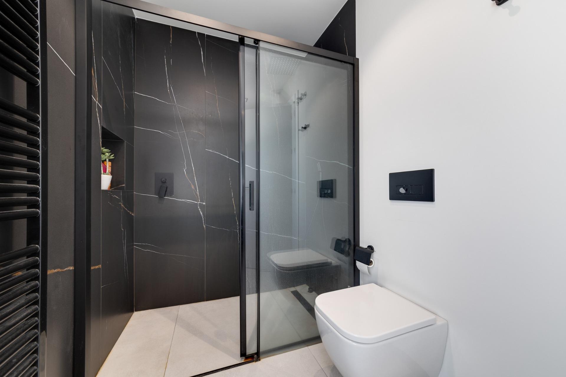 NEW BUILD VILLAS IN PILAR DE LA HORADADA ON THE GOLF COURSE