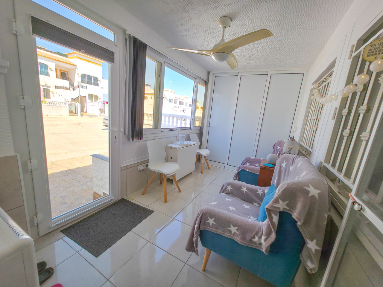 Apartment for Sale in Vistabella Golf Entre Naranjos, Alicante