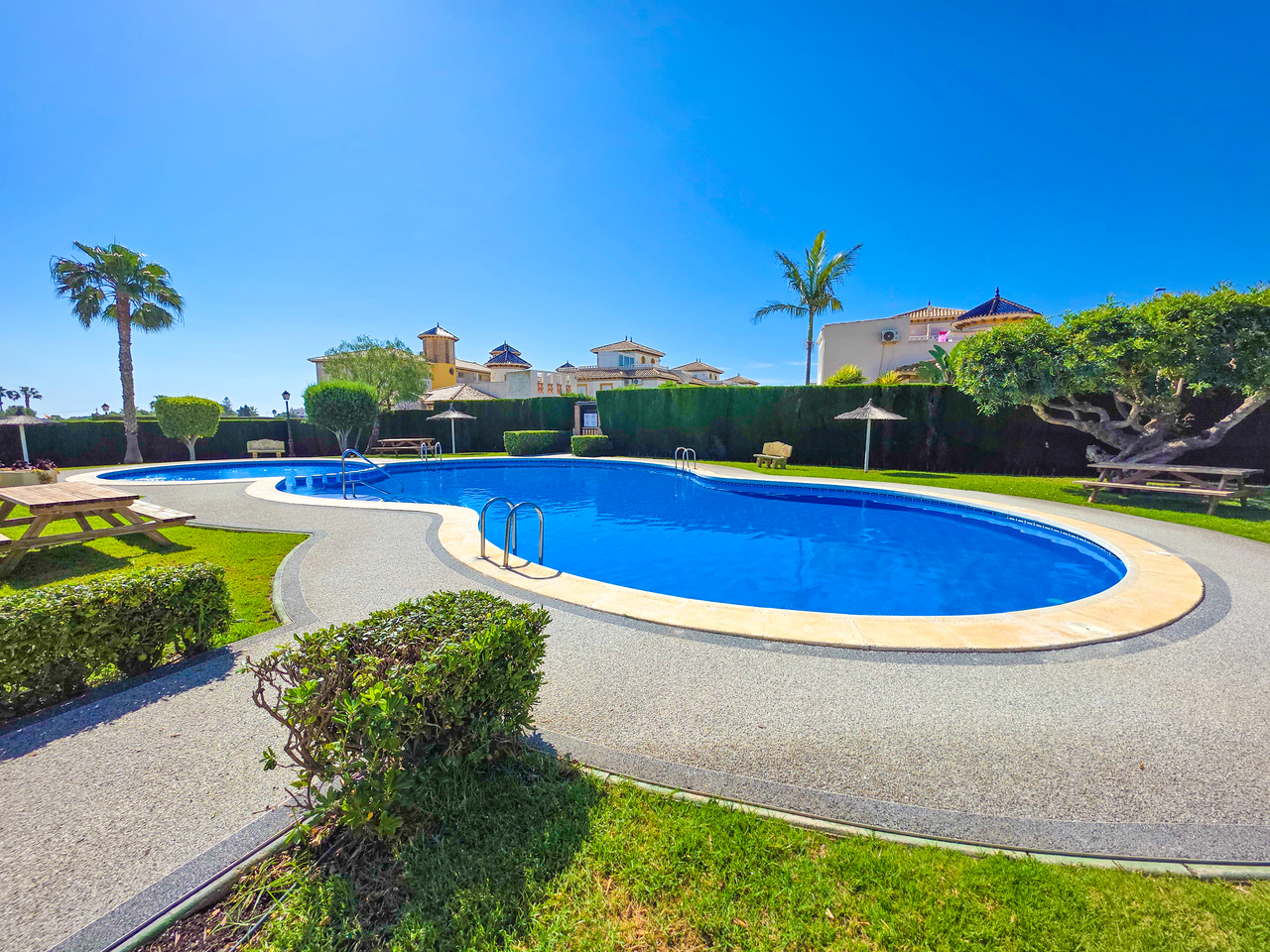 25153-apartment-for-sale-in-lomas-de-cabo-roig-62870991-large Apartment for Sale in Cabo Roig, Alicante