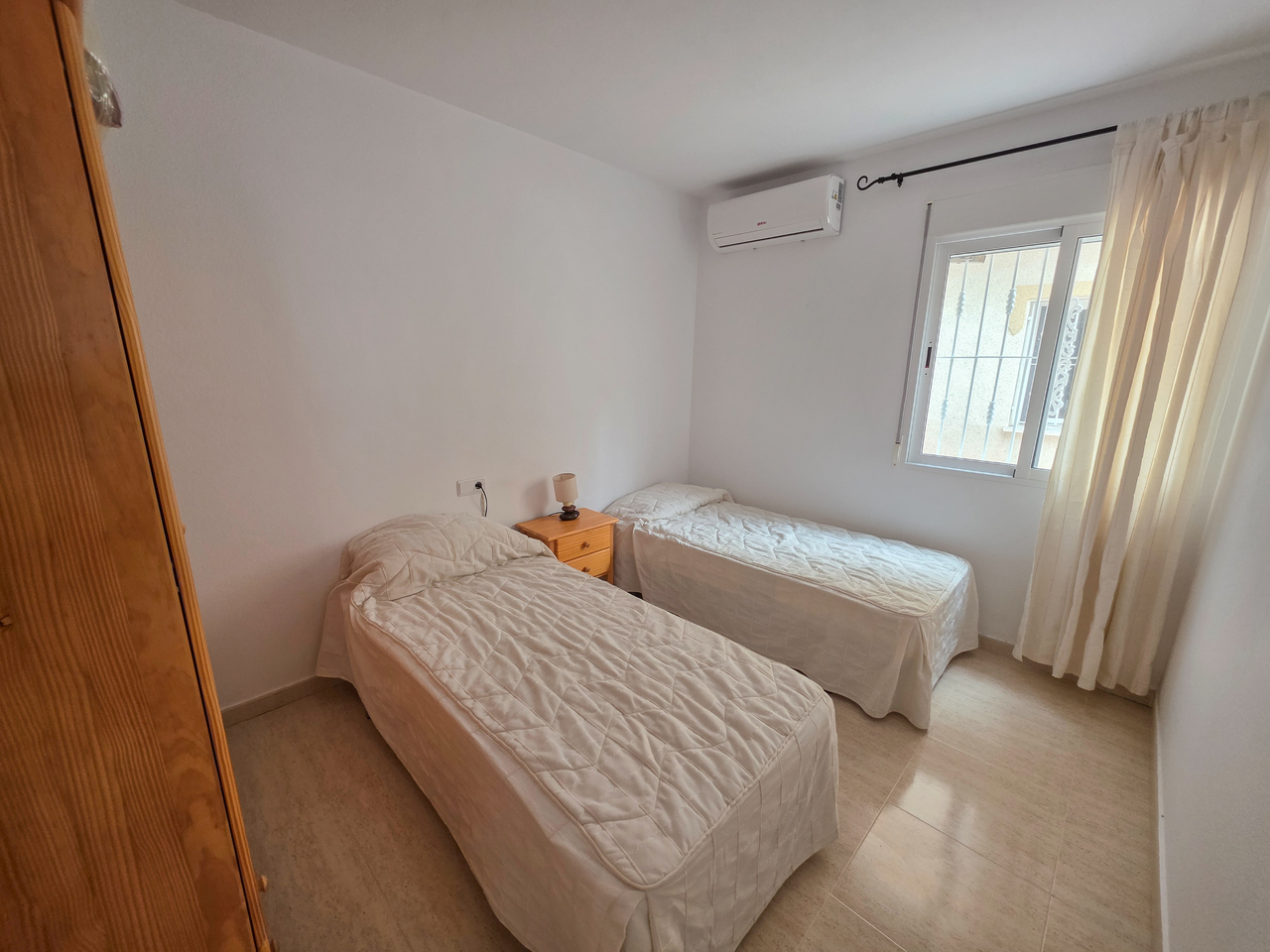 Apartment for Sale in Villamartin, Alicante
