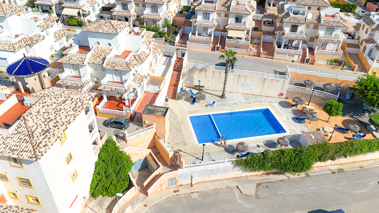 Apartment for Sale in Cabo Roig, Alicante