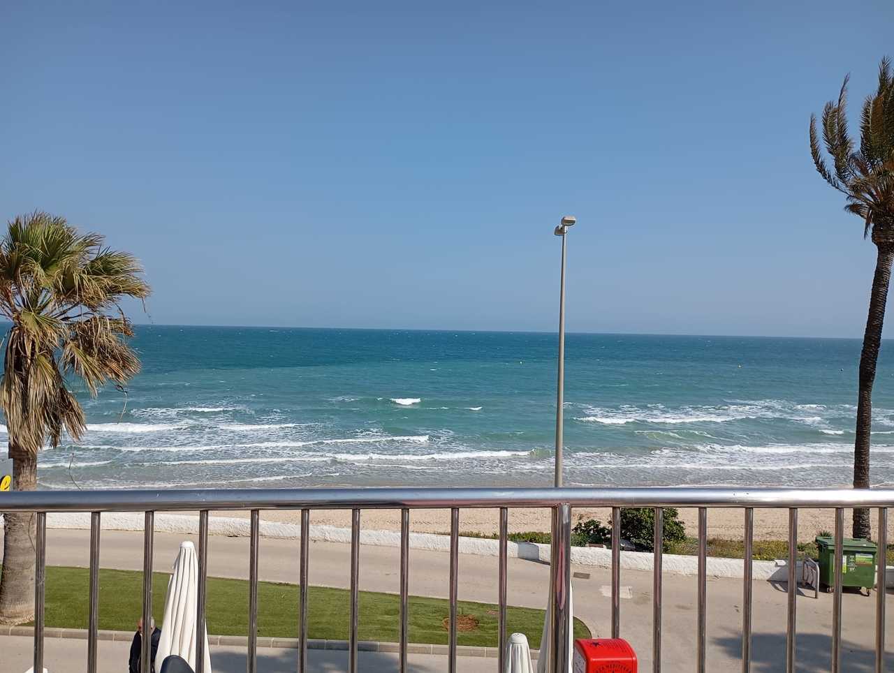 Apartment for Sale in Mil Palmeras, Alicante