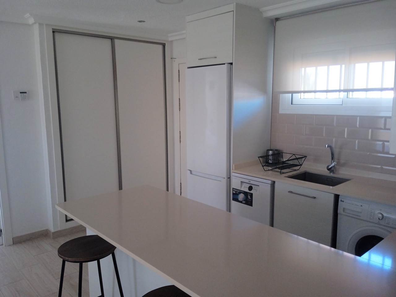 Apartment for Sale in Mil Palmeras, Alicante