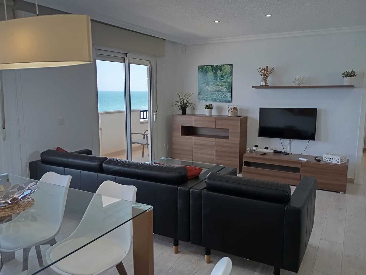 Apartment for Sale in Mil Palmeras, Alicante
