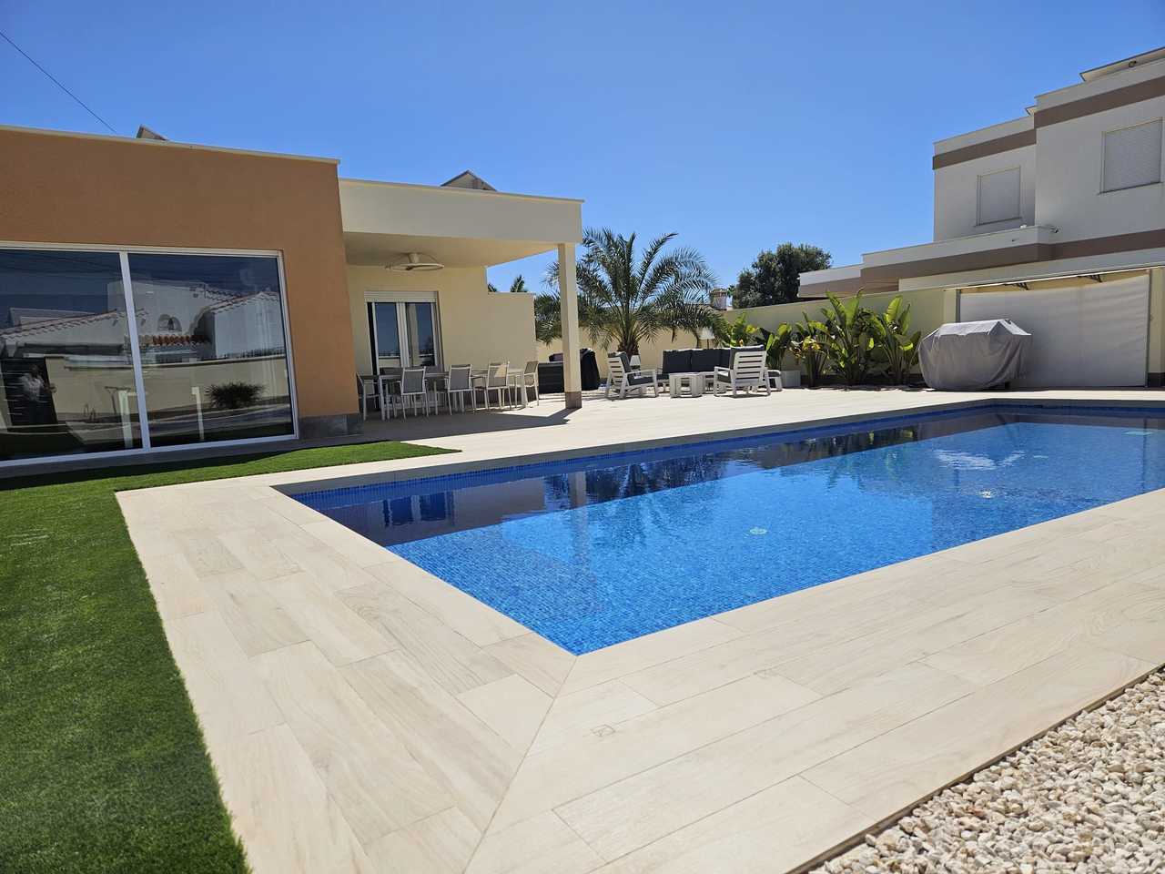 Villa for Sale in Torrevieja, Alicante
