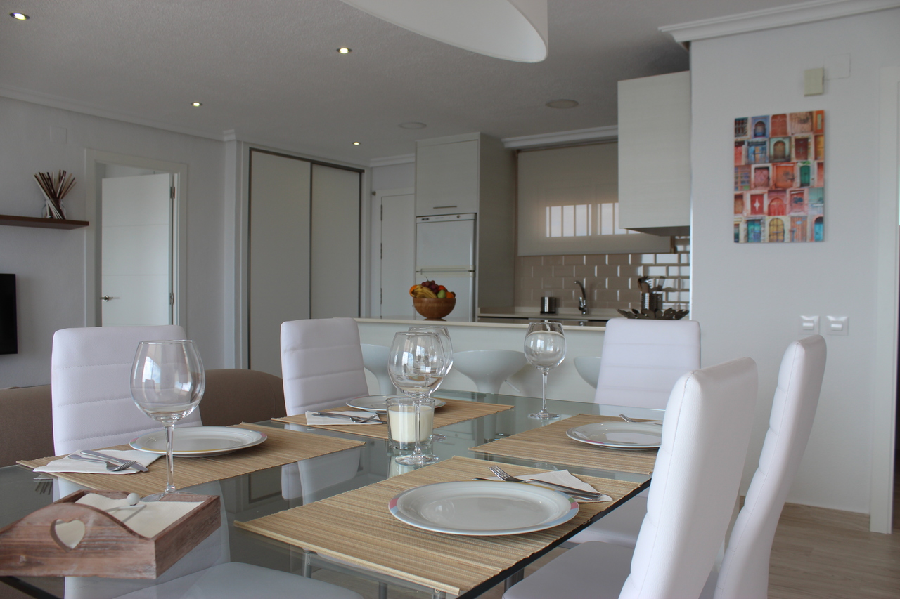 Apartment for Sale in Mil Palmeras, Alicante