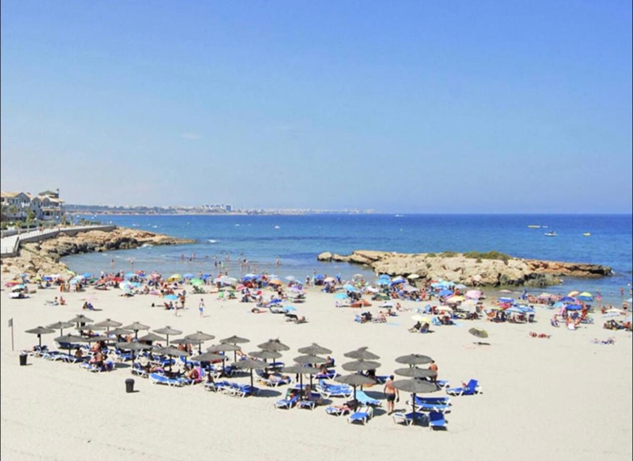 Apartment for Sale in Villamartin, Alicante