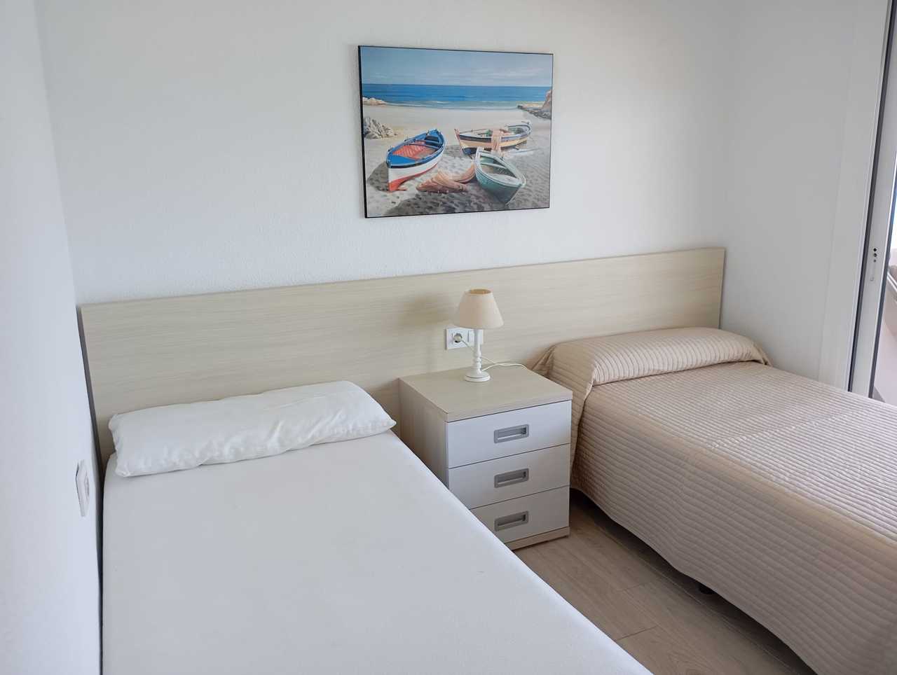 Apartment for Sale in Mil Palmeras, Alicante