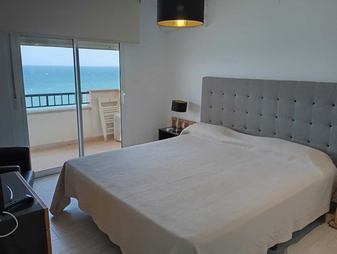 Apartment for Sale in Mil Palmeras, Alicante