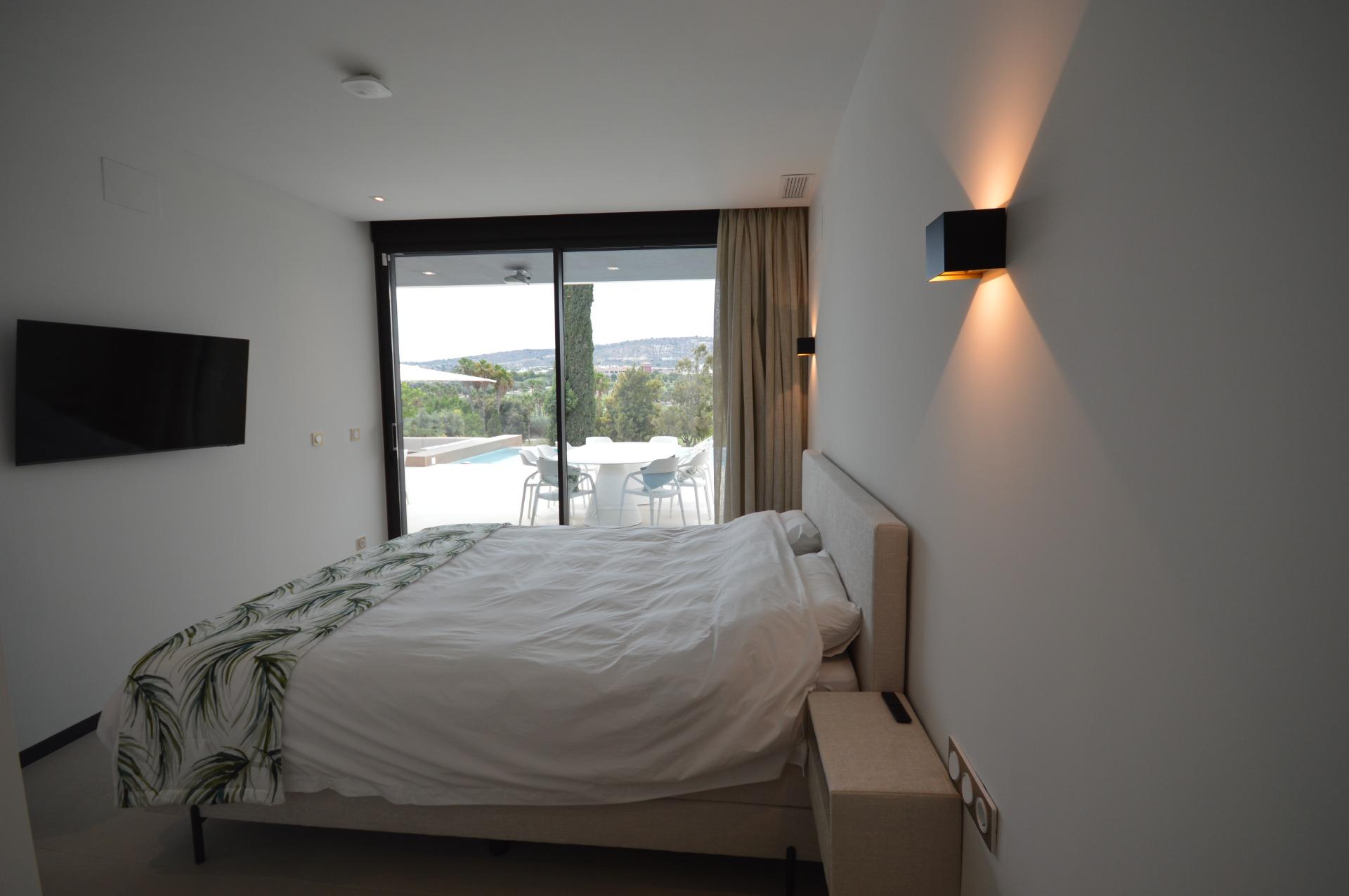 Villa for Sale in Algorfa, Alicante