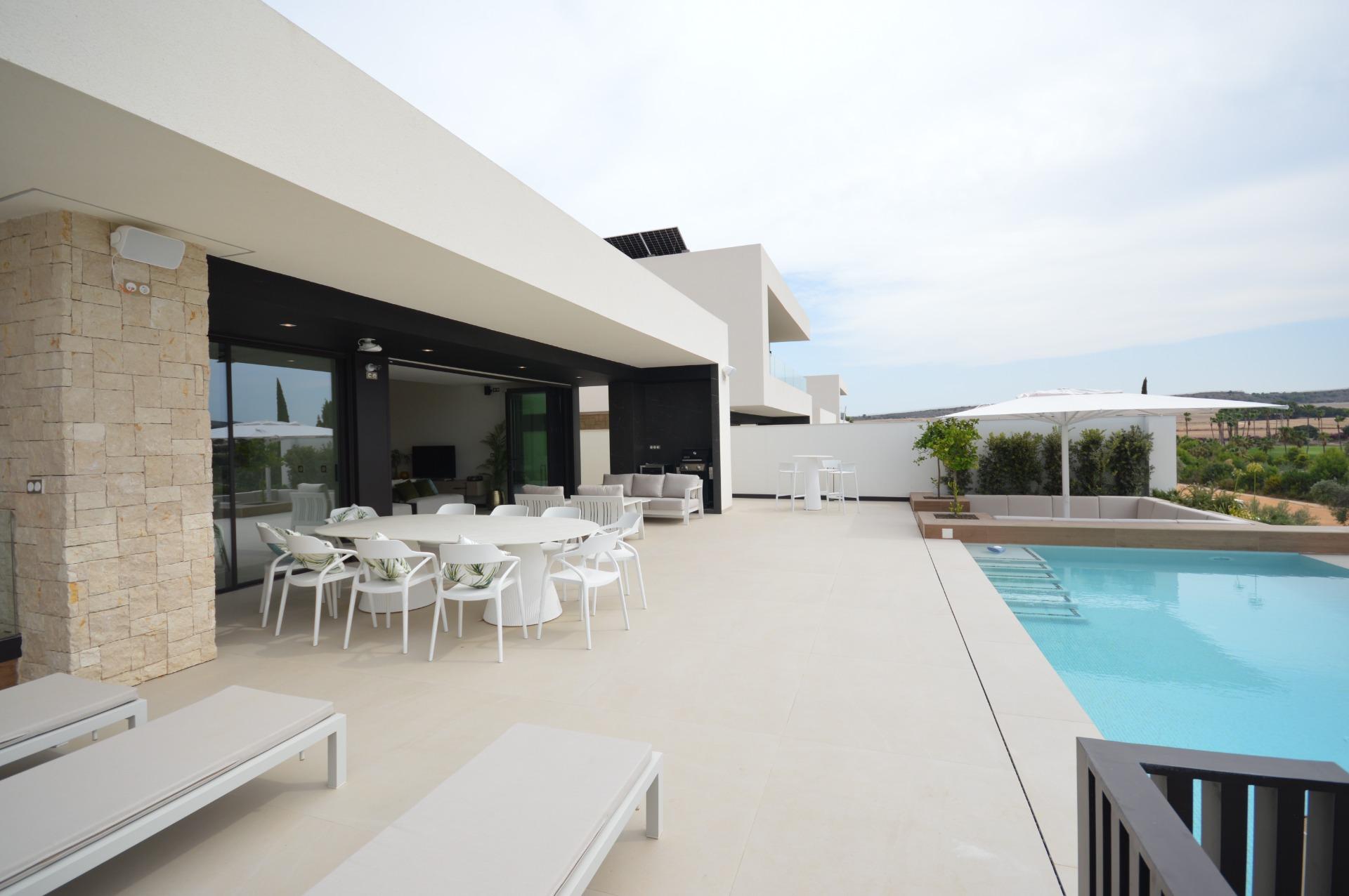 Villa for Sale in Algorfa, Alicante
