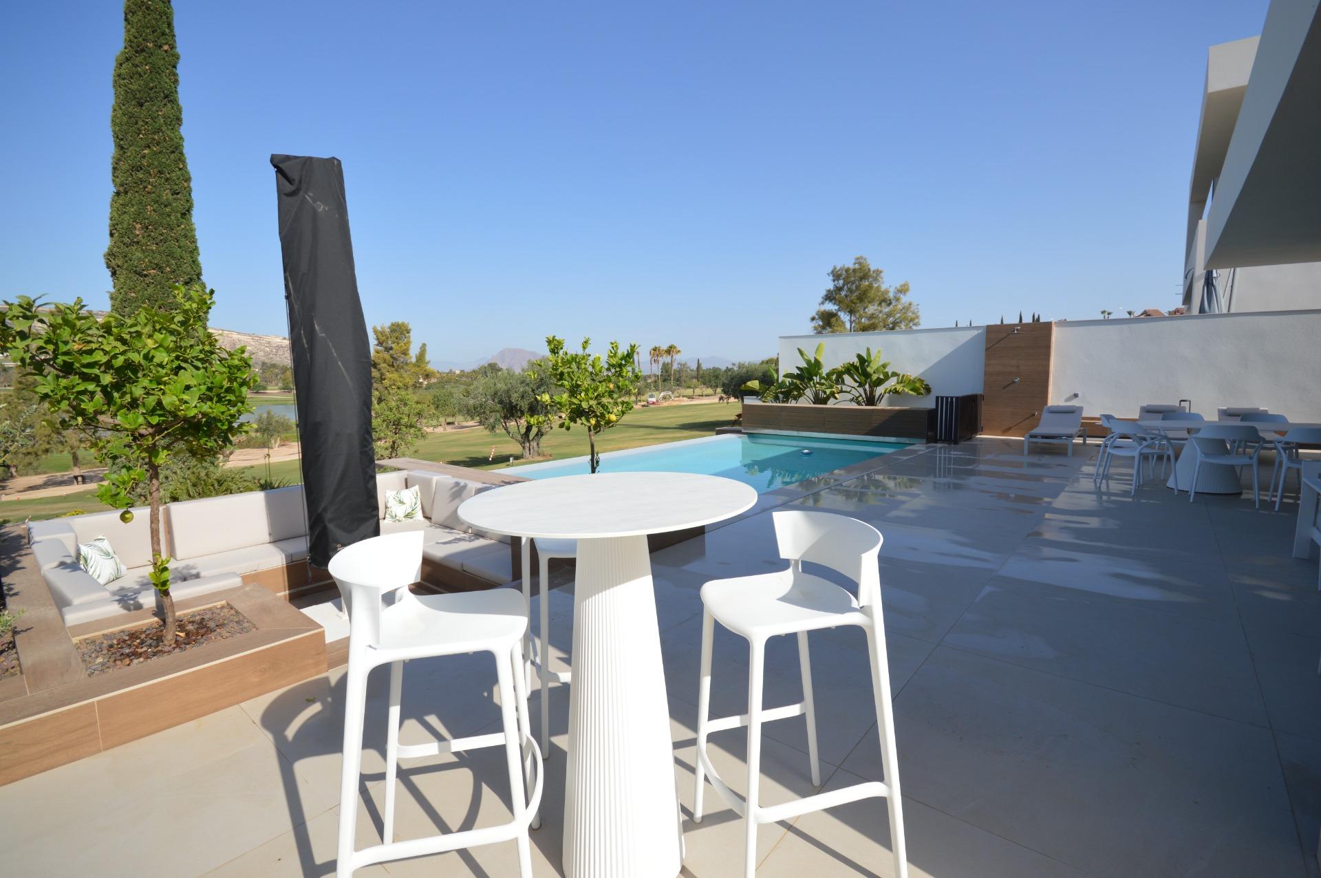 Villa for Sale in Algorfa, Alicante