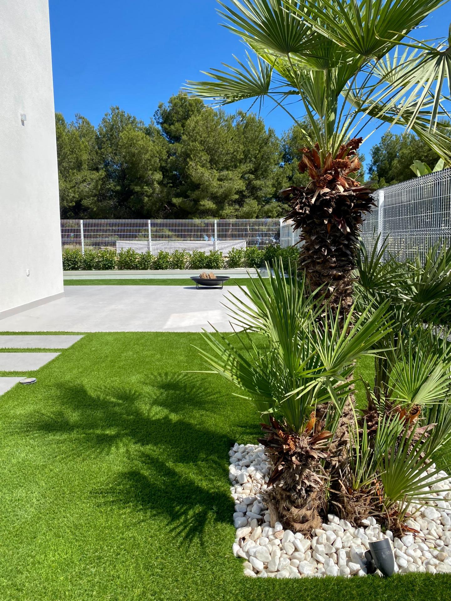 EXCLUSIVITY IN A NATURAL ENVIRONMENT NEXT TO THE MEDITERRANEAN SEA !!!