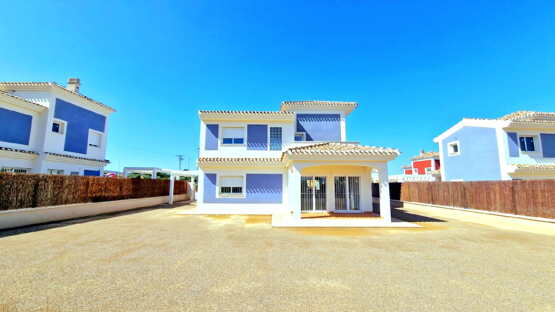 New Build Apartments with Rooftop Pool Just 600 m from the Beach in Guardamar del Segura