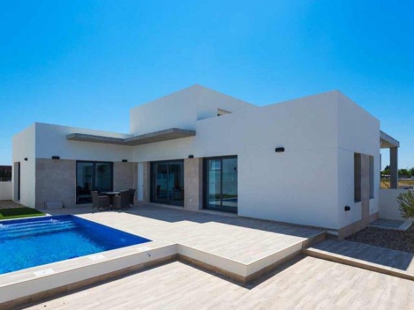 THE MEDITERRANEAN LIFESTYLE ALL ON ONE LEVEL