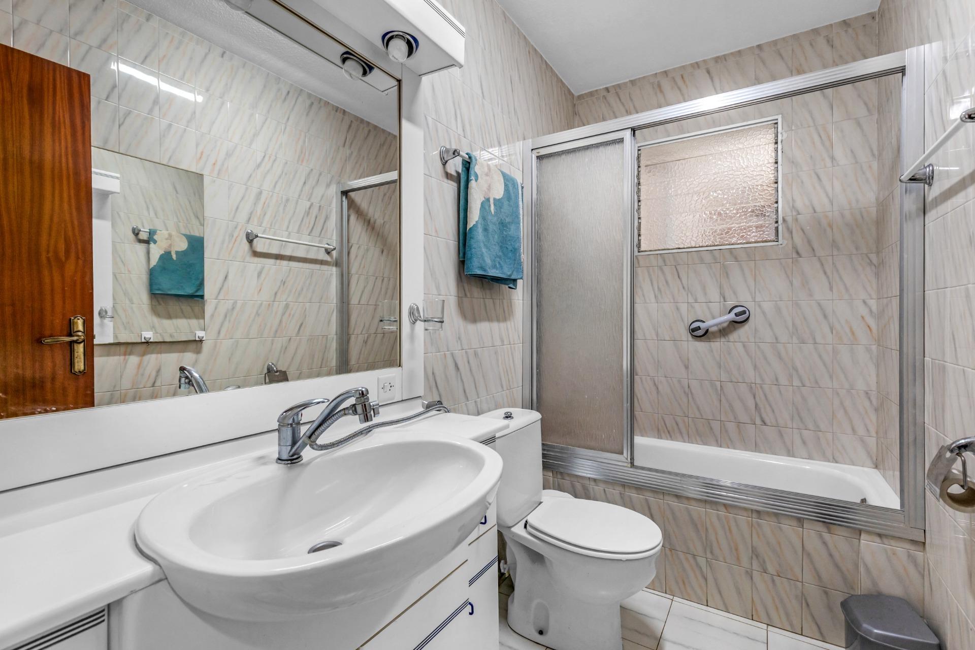 Bungalow for Sale in Torrevieja, Alicante