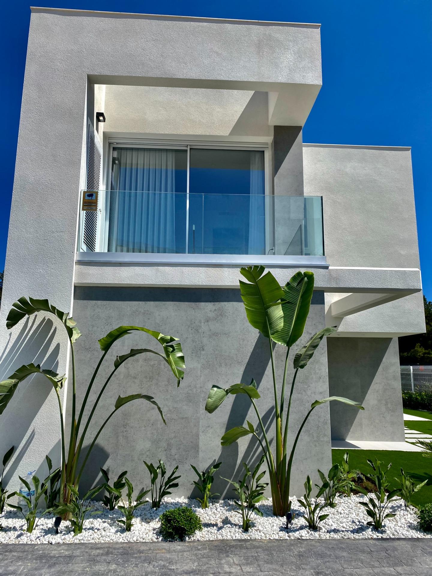 EXCLUSIVITY IN A NATURAL ENVIRONMENT NEXT TO THE MEDITERRANEAN SEA !!!
