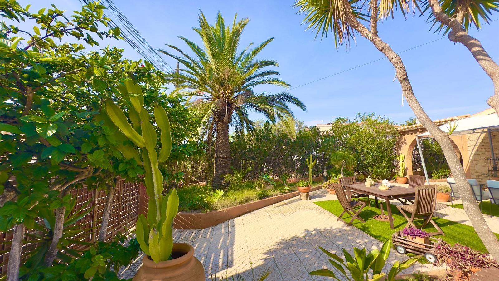 Villa for Sale in Torrevieja, Alicante