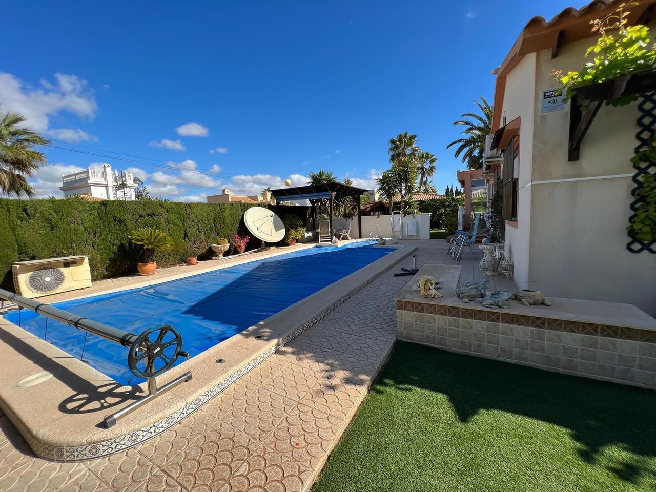 Villa for Sale in Cabo Roig, Alicante