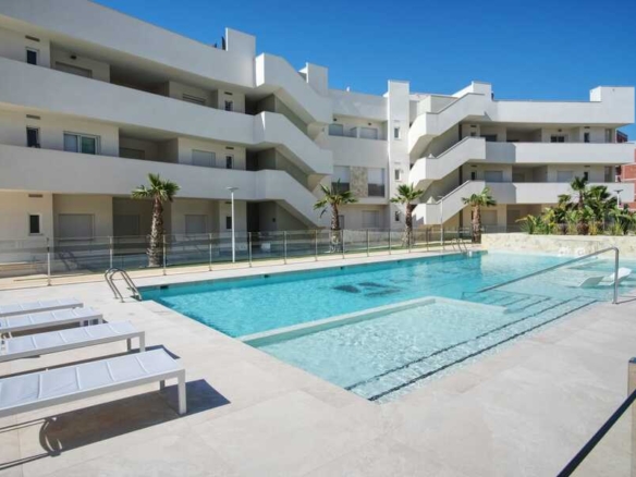 Apartment for Sale in Guardamar del Segura, Alicante