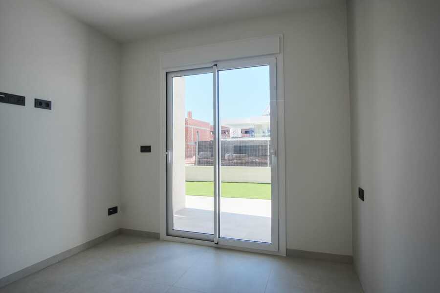 Apartment for Sale in Guardamar del Segura, Alicante