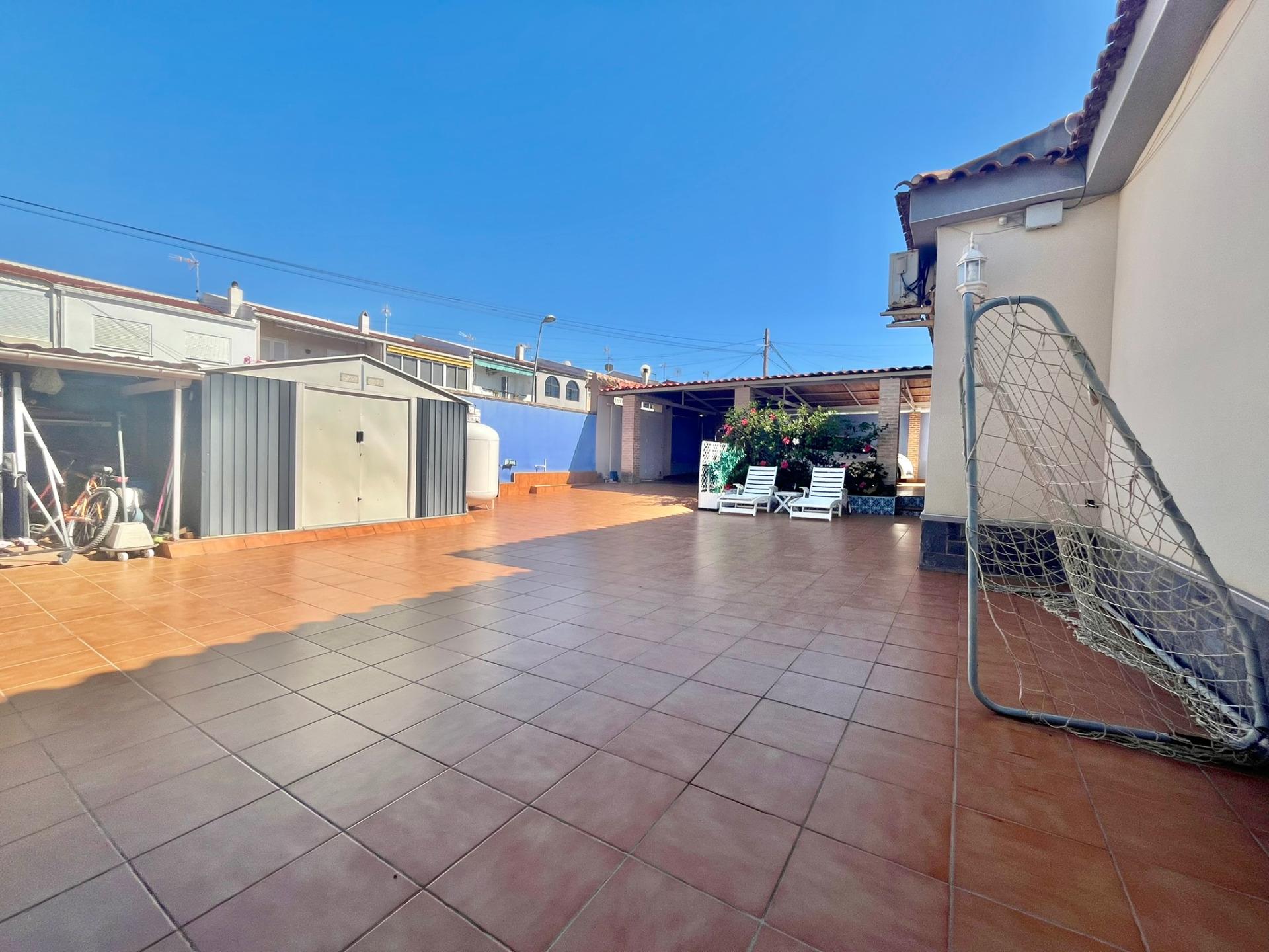 Villa for Sale in Torrevieja, Alicante