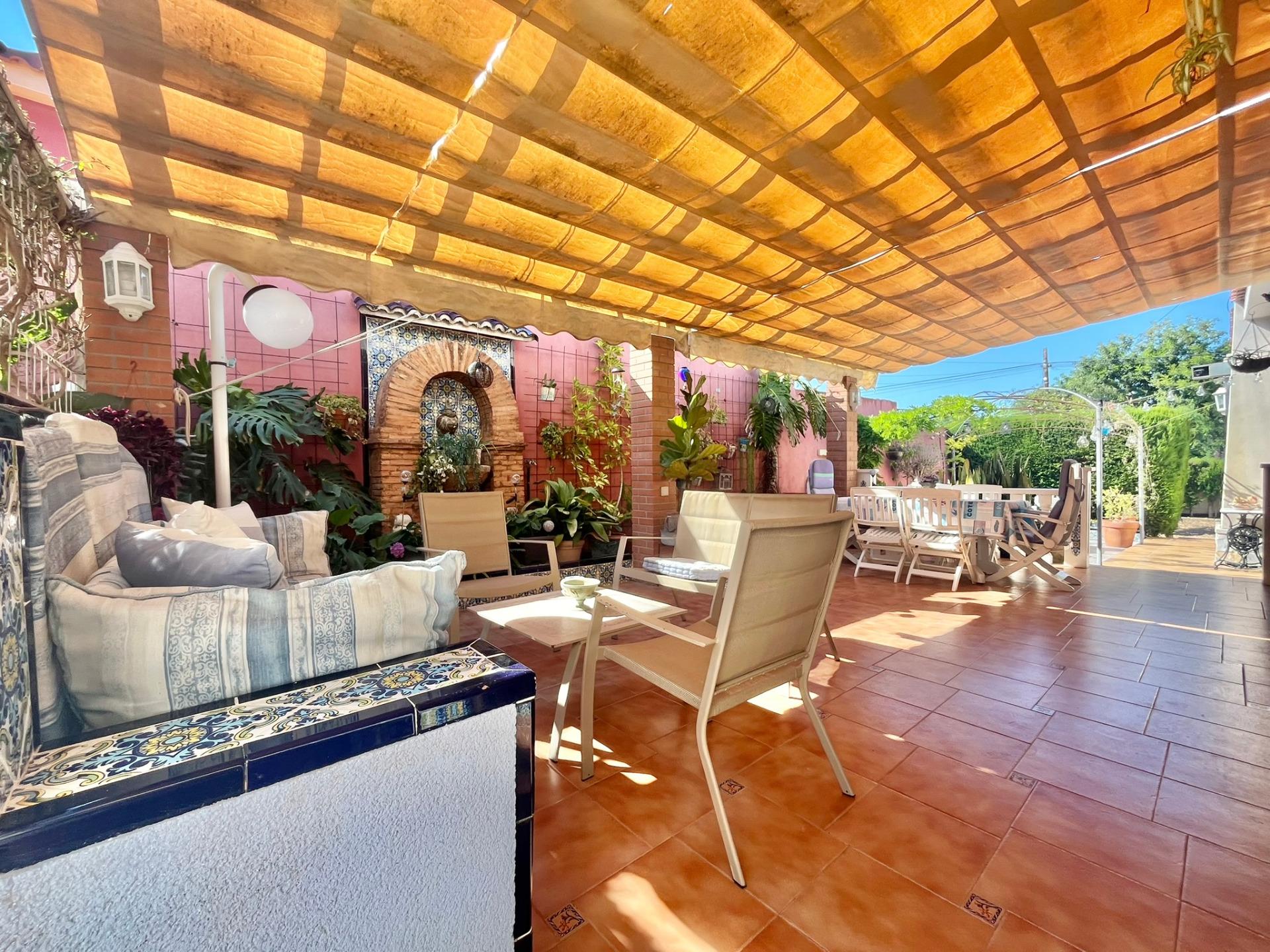 Villa for Sale in Torrevieja, Alicante