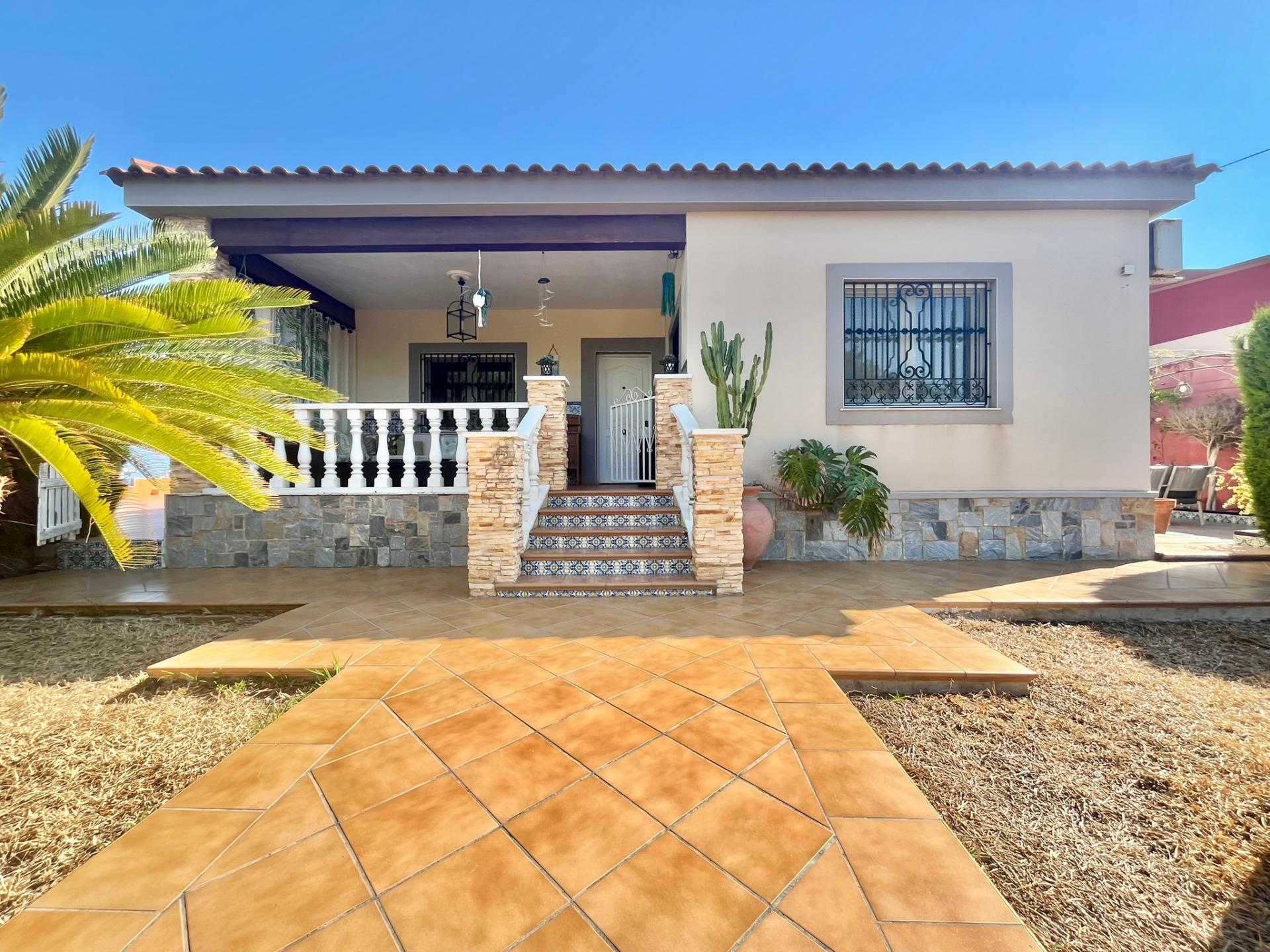 Villa for Sale in Torrevieja, Alicante