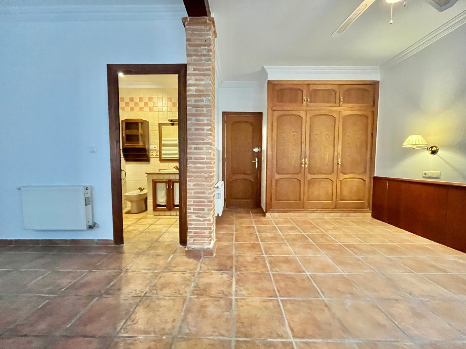 Villa for Sale in Torrevieja, Alicante