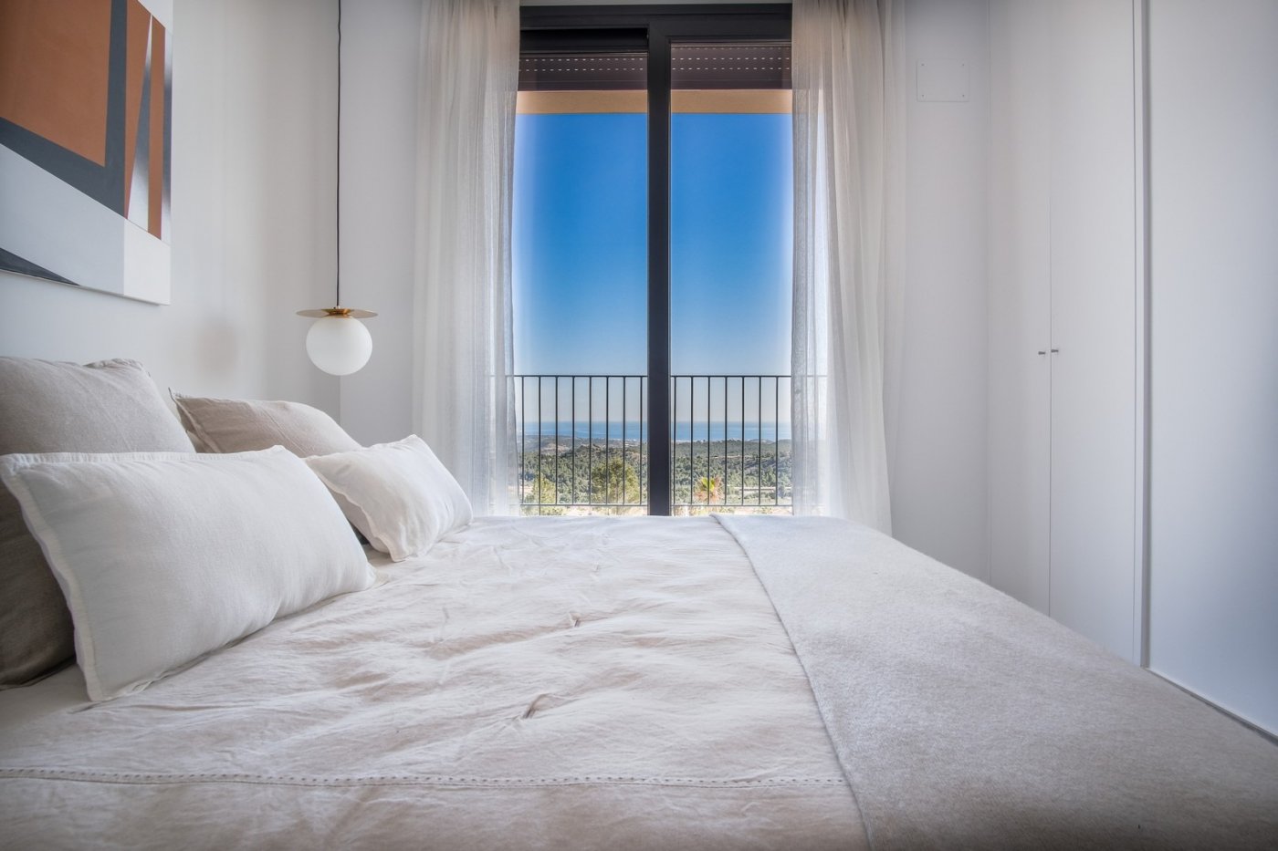 Brand new independent villas with sea views at Polop (Alicante province)