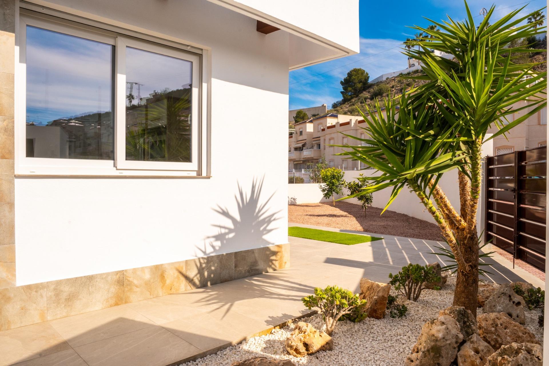 BEAUTIFUL VILLA WITH VIEWS TO THE GOLF COURSE “LA MARQUESA”!
