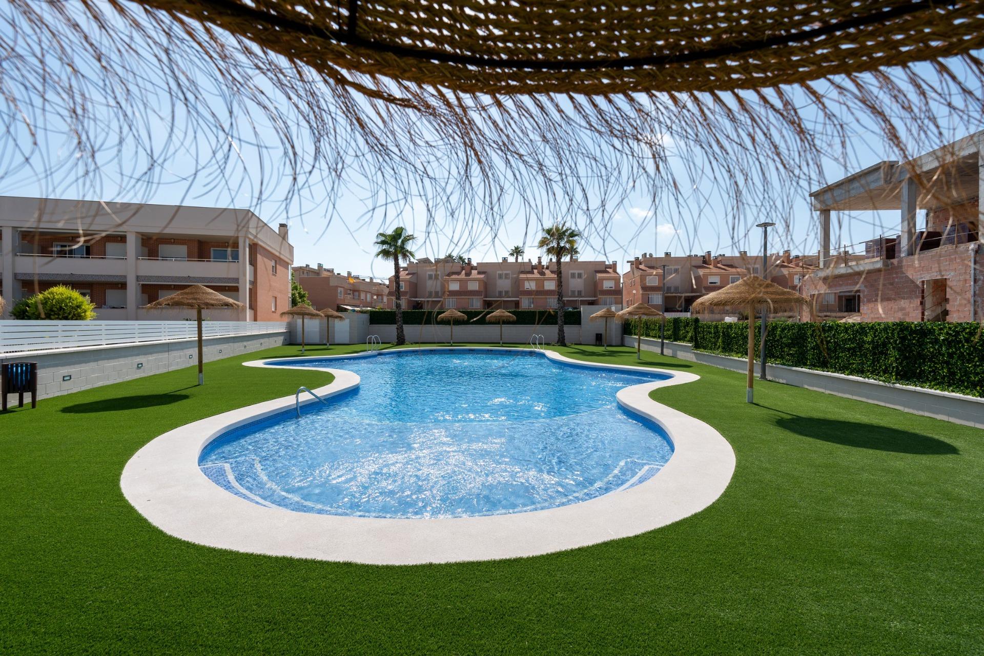 New Build Townhouses and Quads in Gran Alacant Near the Beach