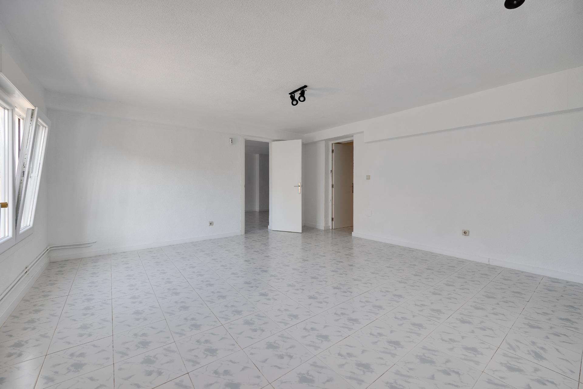 Villa for Sale in Torrevieja, Alicante