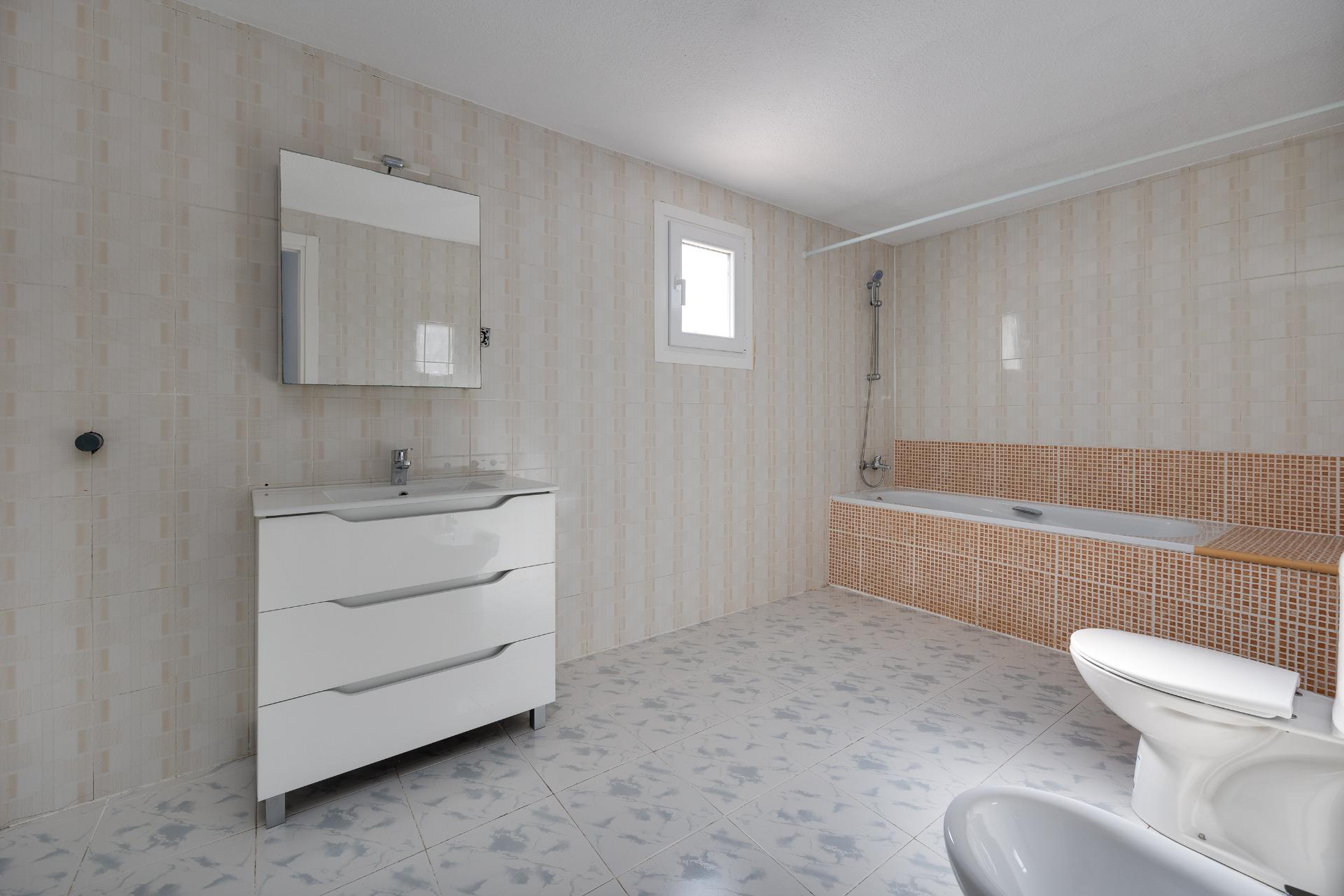 Villa for Sale in Torrevieja, Alicante