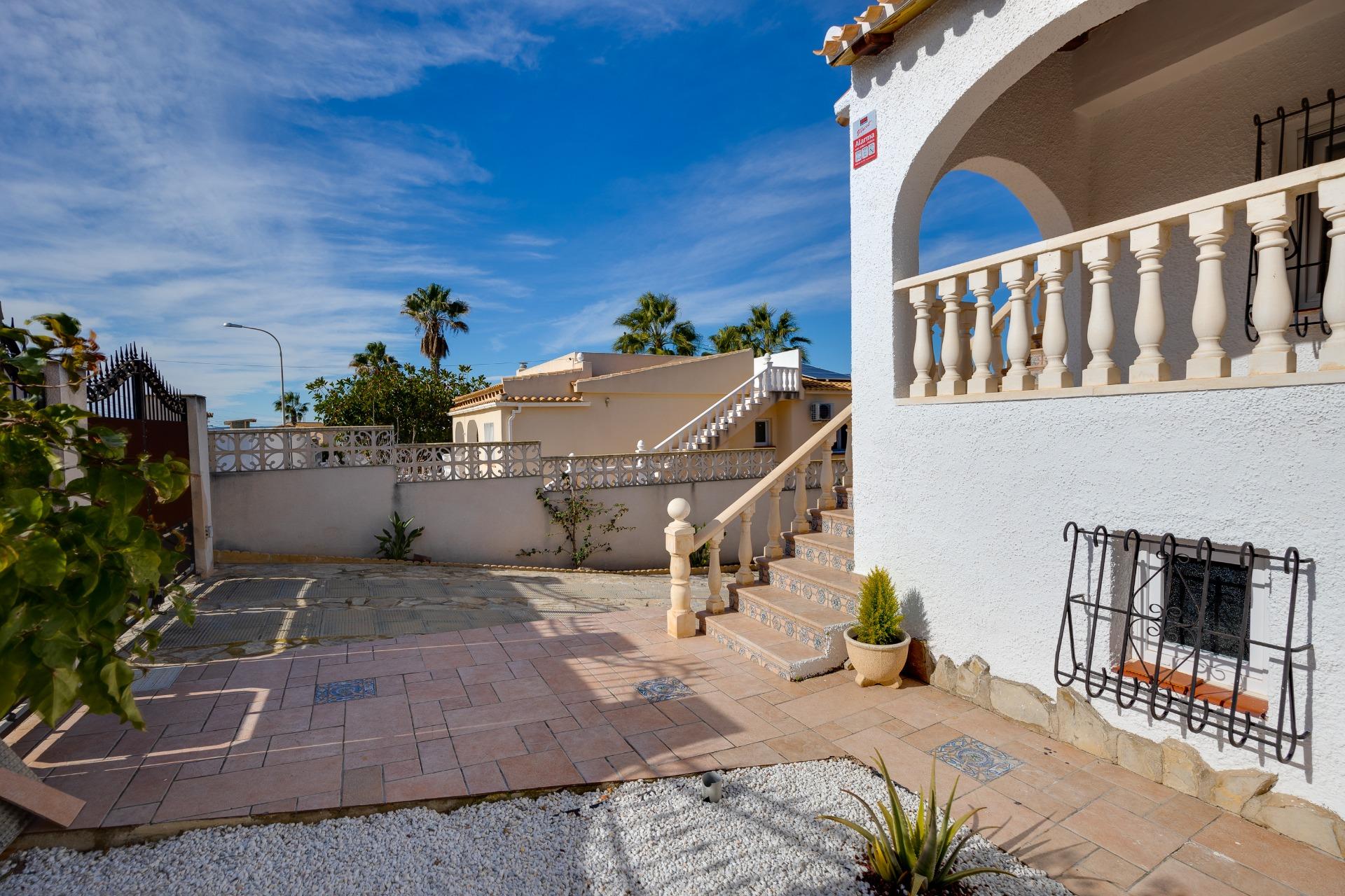 Villa for Sale in Torrevieja, Alicante